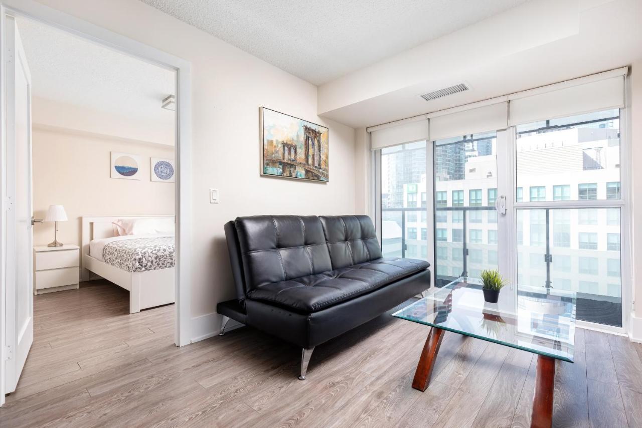 Across From The Cn Tower, Metro Toronto Convention Centre And Rogers Centre In Downtown Toronto Core Apartamento Exterior foto